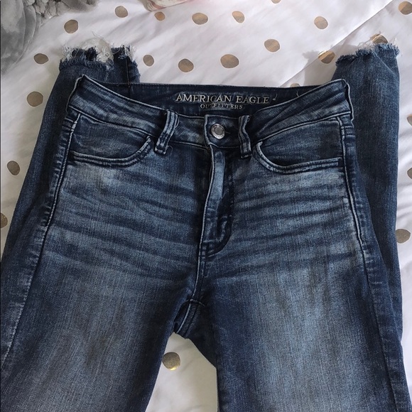 Medium Wash, American Eagle high rise Jeggings !! - Picture 1 of 3